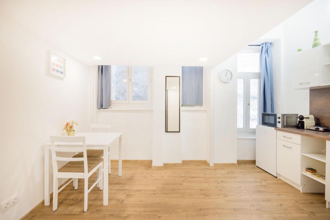 V12 Apartmán Budapešť